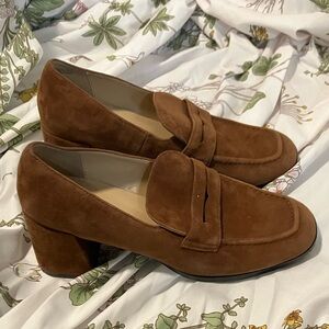 Vintage suede chunky heel loafers